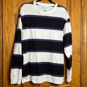 Men's H&M White, Black, and Purple Striped Jersey Size Medium